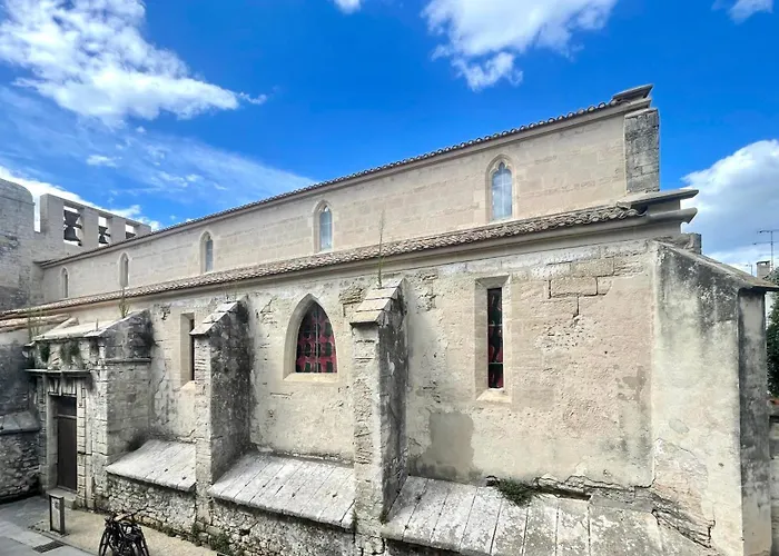 Les Remparts Et Parking